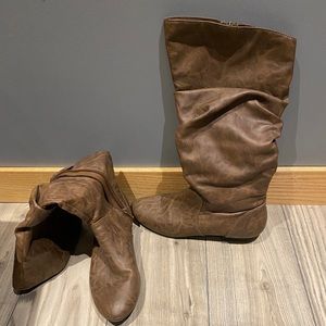 Brown boots